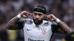 Memphis Depay quer ficar no Corinthians.
