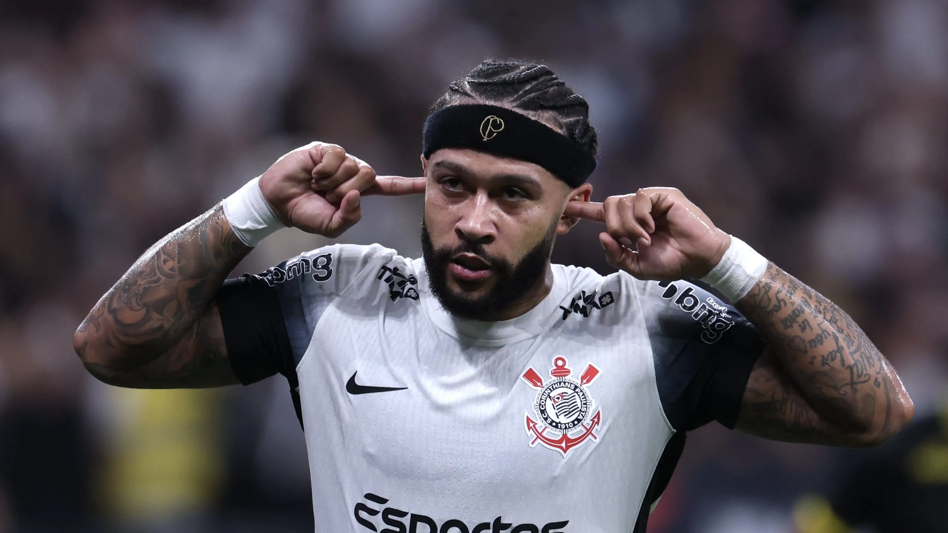 Memphis Depay quer ficar no Corinthians - Foto: Marcello Zambrana/AGIF.