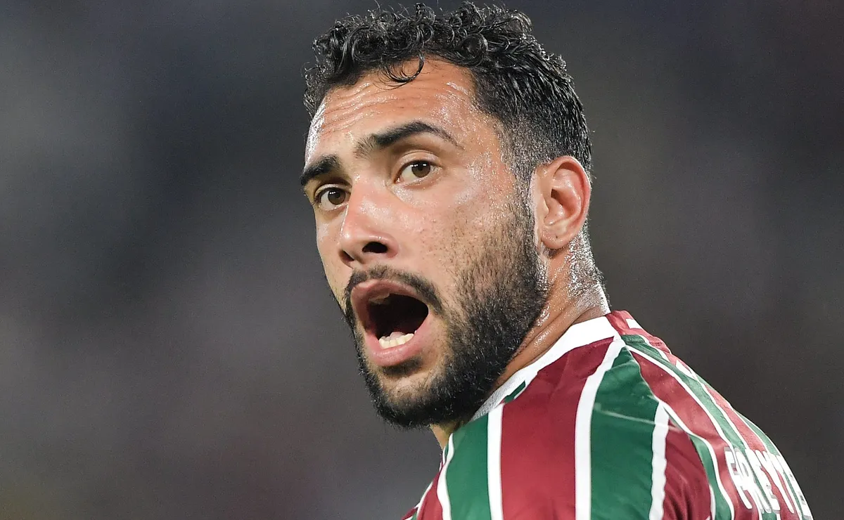 Freytes se revolta com expulsão de Bernal e pede respeito ao Fluminense