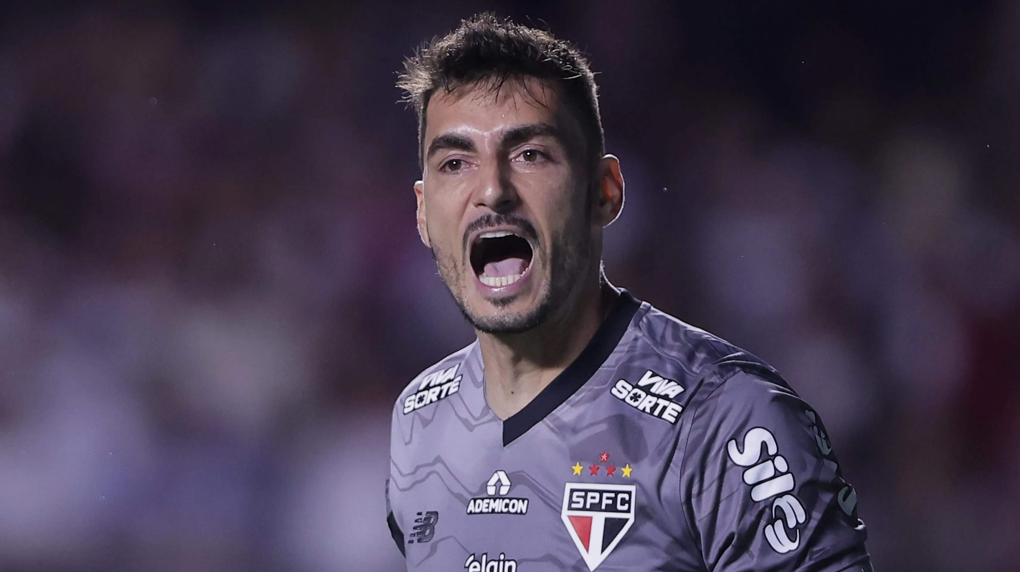 Goleiro Rafael foi procurado pelo Cruzeiro para voltar nesta janela. Atleta foi revelado na Toca e ficou no CEC até 2020 – Foto: Marcello Zambrana/AGIF
