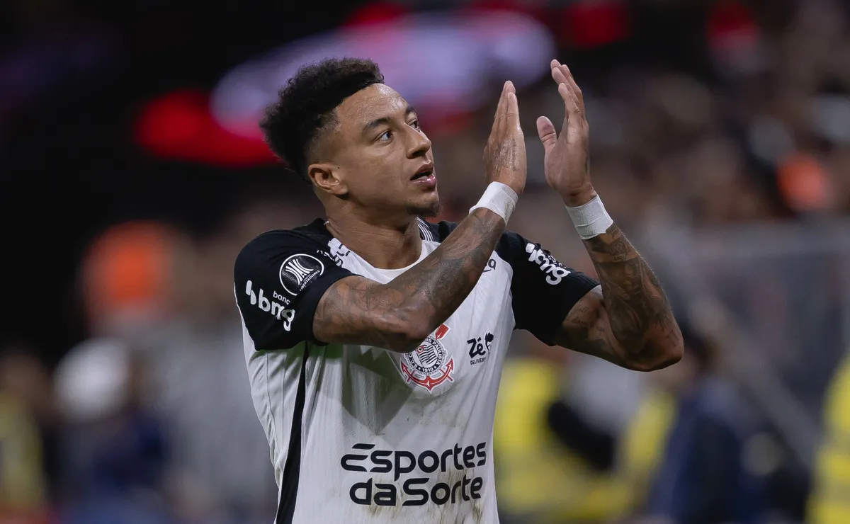 Corinthians encanta Lingard e bastidor vira assunto no clube