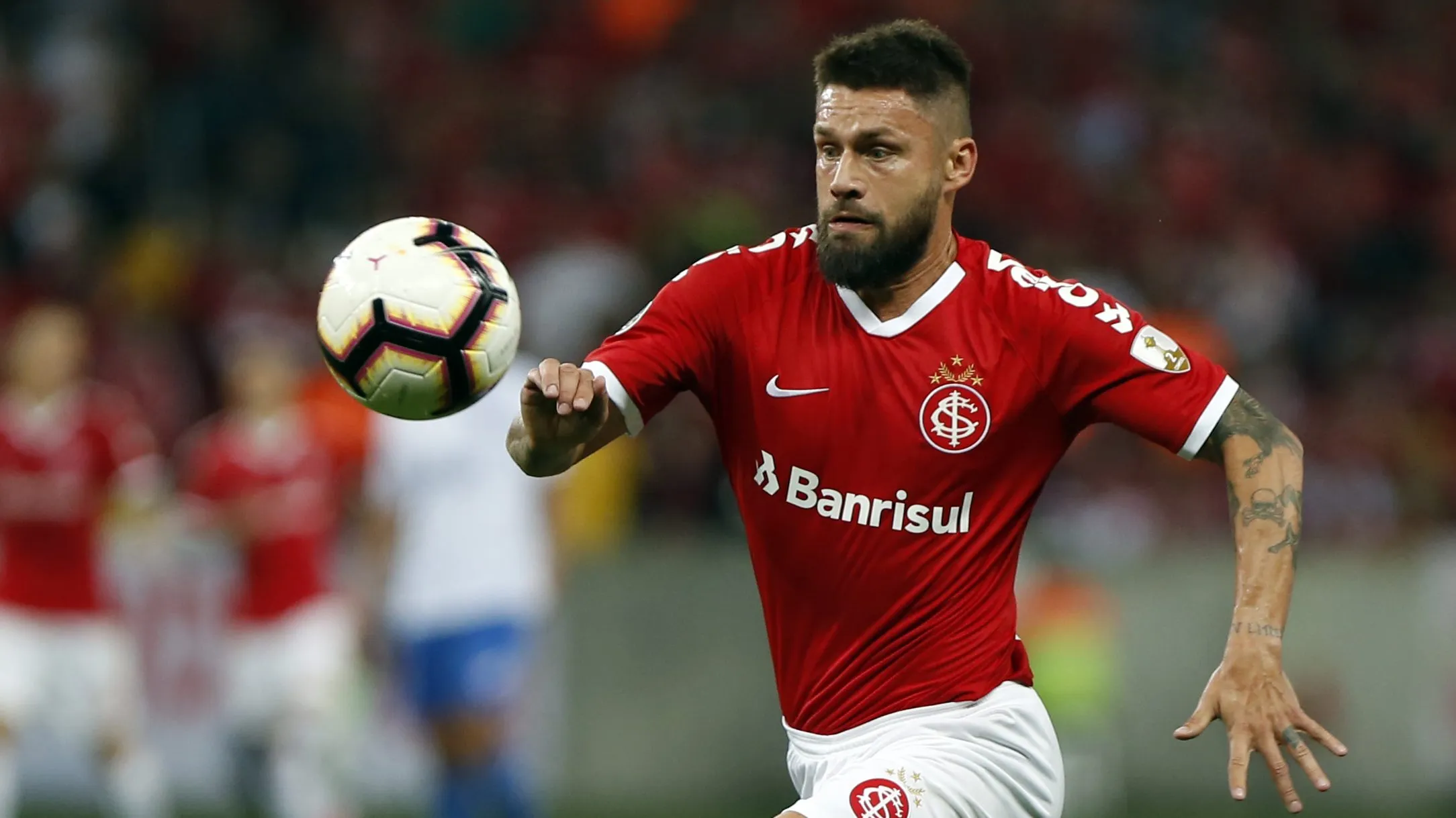 Rafael Sobis em ação pelo Colorado em 2019 –  Foto: Jeferson Guareze/AGIF