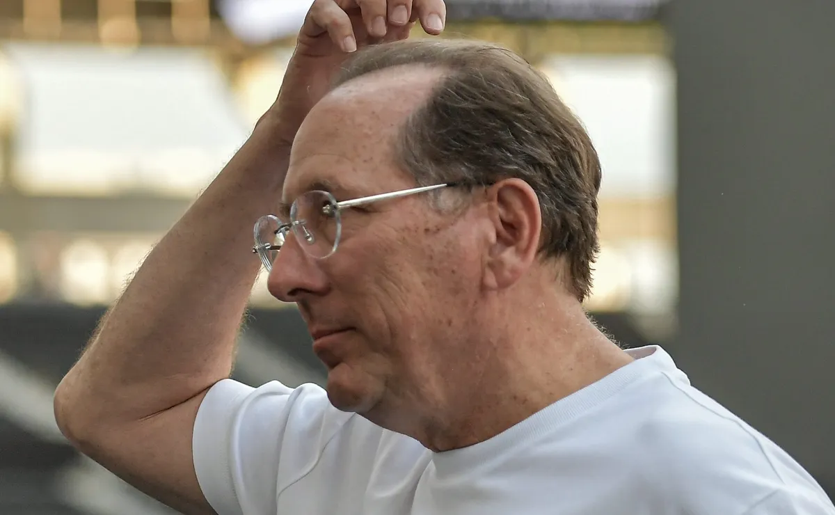 Eagle recupera poder na SAF do Botafogo após decisão judicial