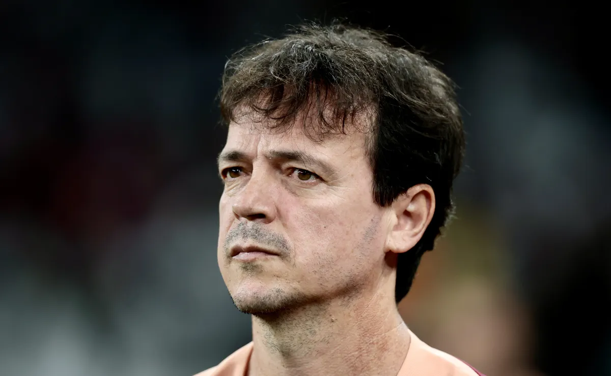 Fernando Diniz ‘rasga’ elogios a Yuri Alberto e afirma ser uma honra trabalhar com o atleta