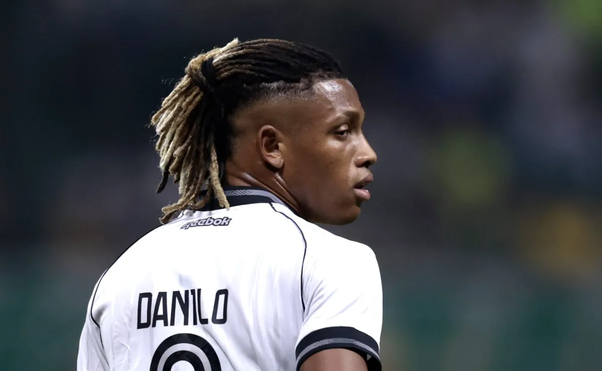 Danilo ganha concorrência da Europa, e negócio com o Palmeiras se torna cada vez mais improvável