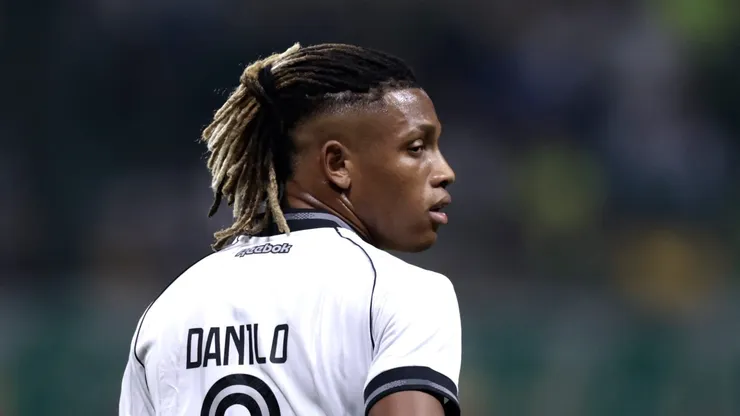 Danilo jogador do Botafogo durante partida contra o Palmeiras no estadio Arena Allianz Parque pelo campeonato Brasileiro A 2026. Foto: Marcello Zambrana/AGIF