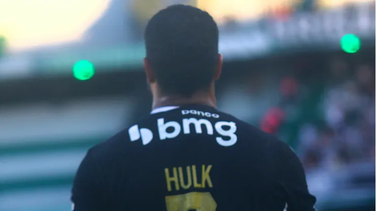 Hulk jogador do Atletico-MG durante partida contra o Coritiba no estadio Couto Pereira pelo campeonato Brasileiro A 2026. Foto: Gabriel Machado/AGIF