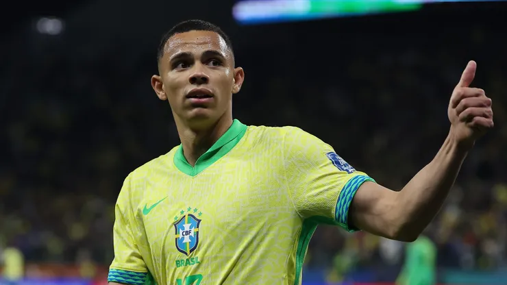 Vanderson, lateral-direito do Mônaco, pela Seleção Brasileira - Foto: Wagner Meier/Getty Images