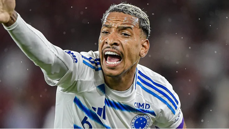 Matheus Pereira se manifestou sobre a pancadaria do último clássico.
