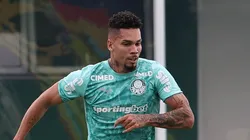 Paulinho durante treino ao longo da semana