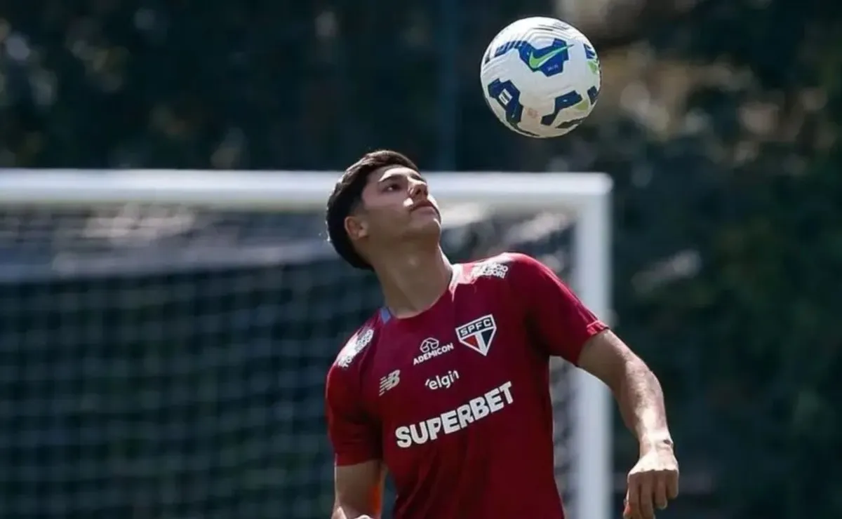 São Paulo vê promessa Nicolas Bosshardt ressurgir com Roger e lateral entra no radar internacional