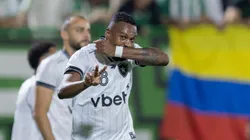 Edenilson destaca trabalho de Franclim e aponta mudança de ambiente no Botafogo - Foto Liamara PolliAGIF