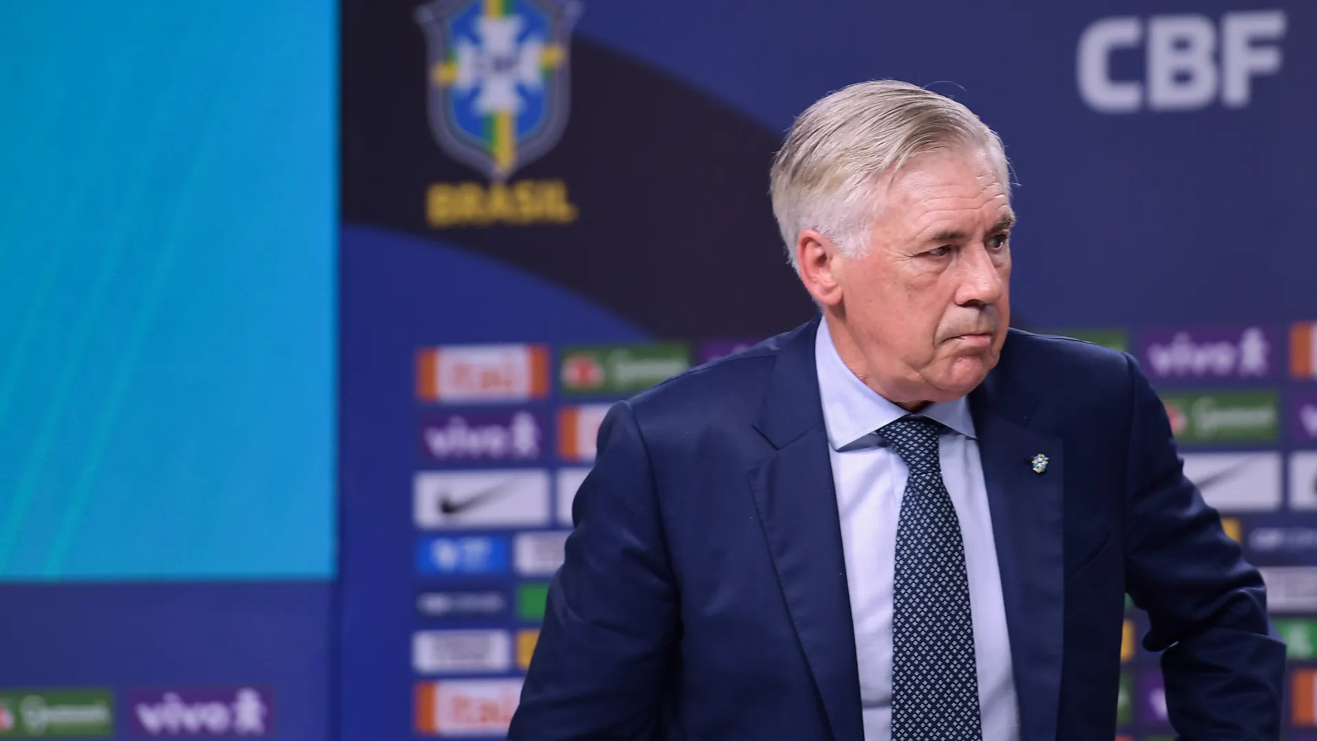Carlo Ancelotti terá a chance de conquistar o hexa com o Brasil – Foto: Thiago Ribeiro/AGIF