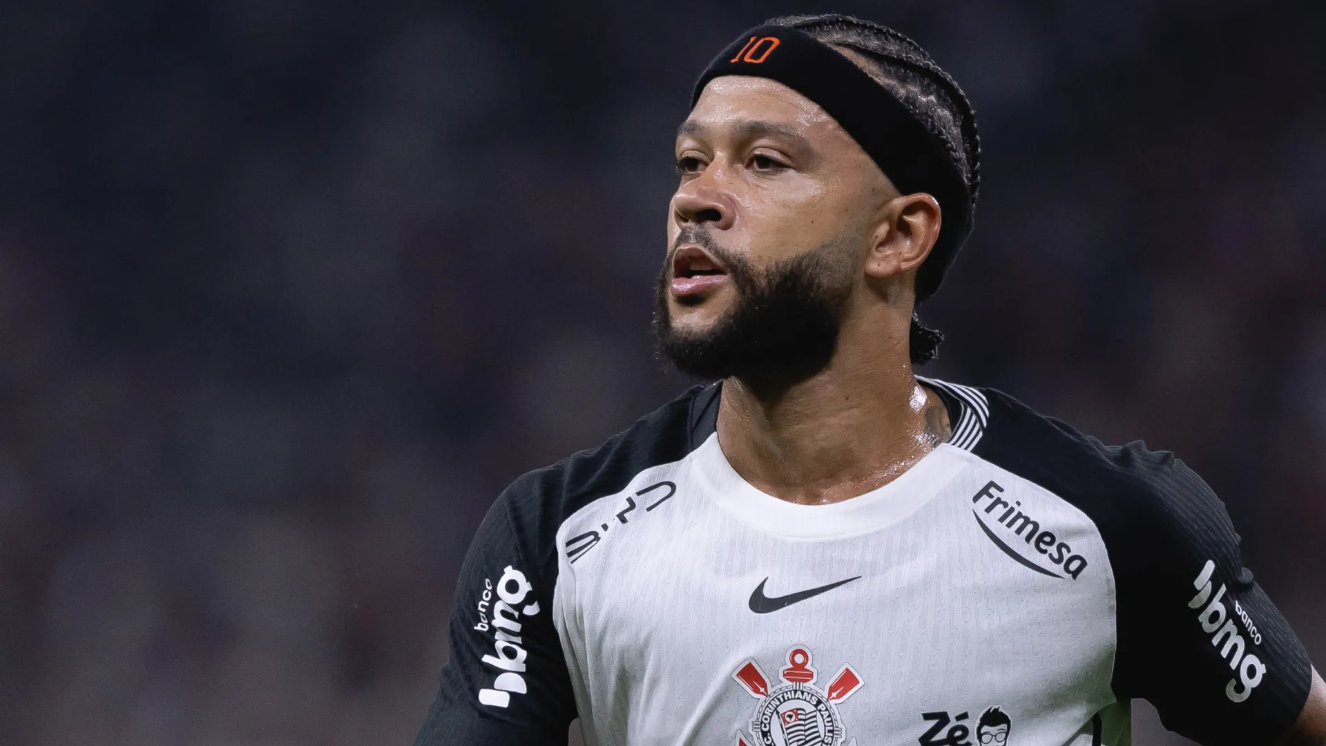 Memphis Depay segue desfalcando o Corinthians – Foto: Ettore Chiereguini/AGIF