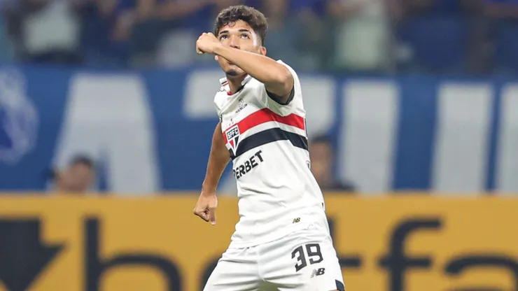 São Paulo mantém direitos sobre 20 jogadores e projeta ganhos futuros - Foto Gilson LoboAGIF