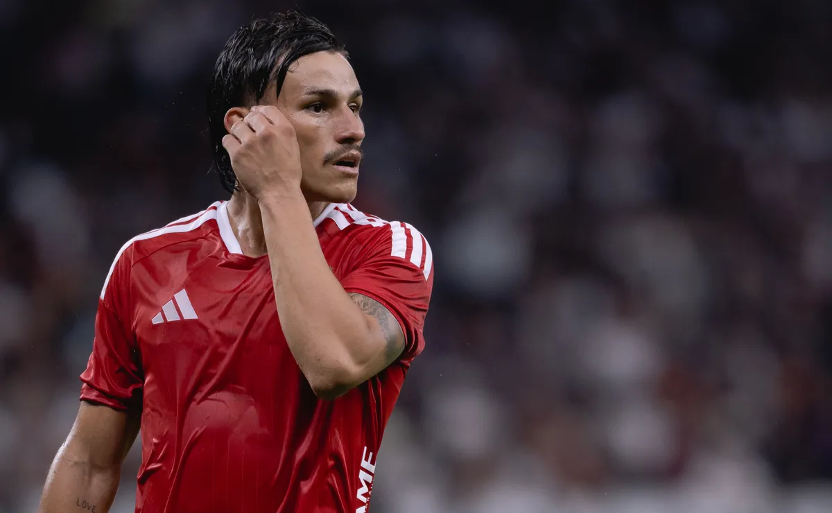 Palmeiras faz nova sondagem por Bernabei e saída do Internacional vira possibilidade