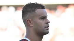 Alisson jogador do Fluminense durante partida contra o Santos no estadio Vila Belmiro pelo campeonato Brasileiro A 2026. Foto: Jota Erre/AGIF