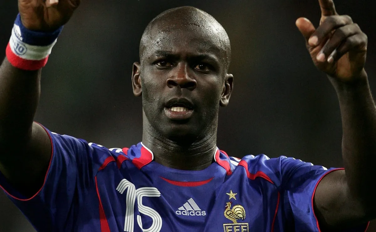 Lilian Thuram, o lendário defensor da seleção francesa, brilhou em duas finais de Copas do Mundo