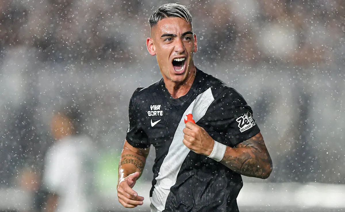 Puma Rodríguez destaca boa fase no Vasco e revela ajuda de Renato Gaúcho: “Me dá liberdade”