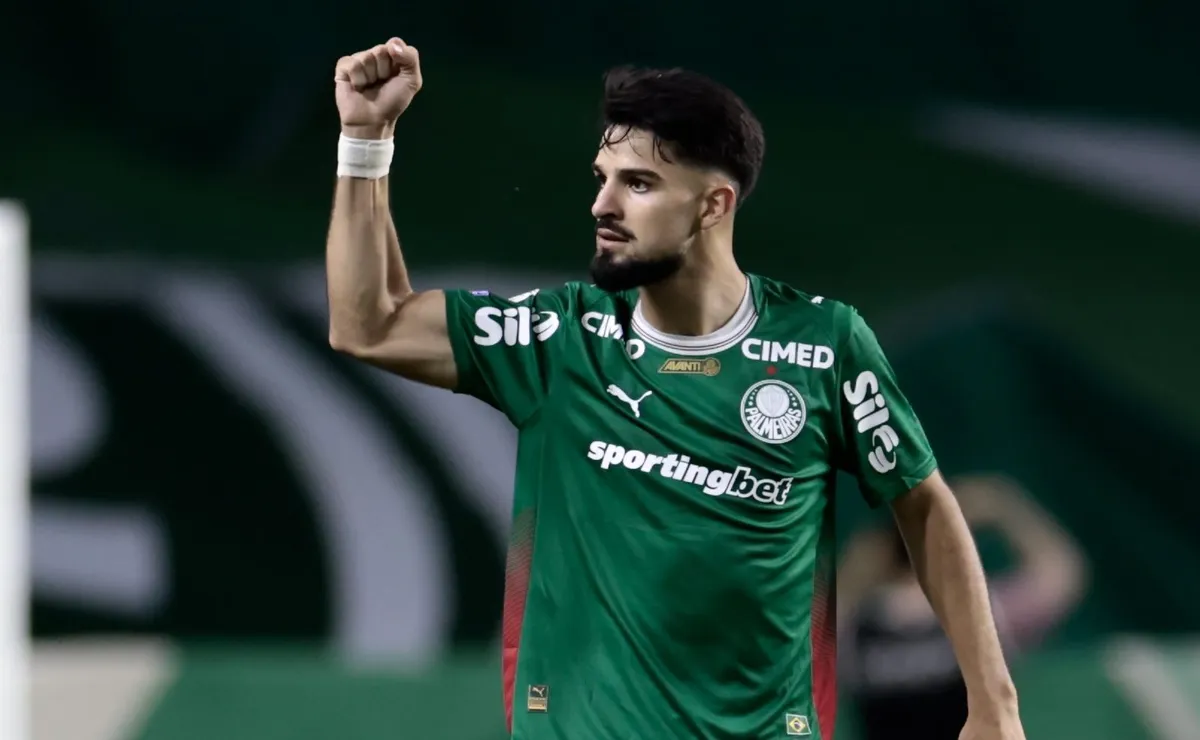 Palmeiras reage no segundo tempo, pressiona até o fim e empata clássico diante do Santos