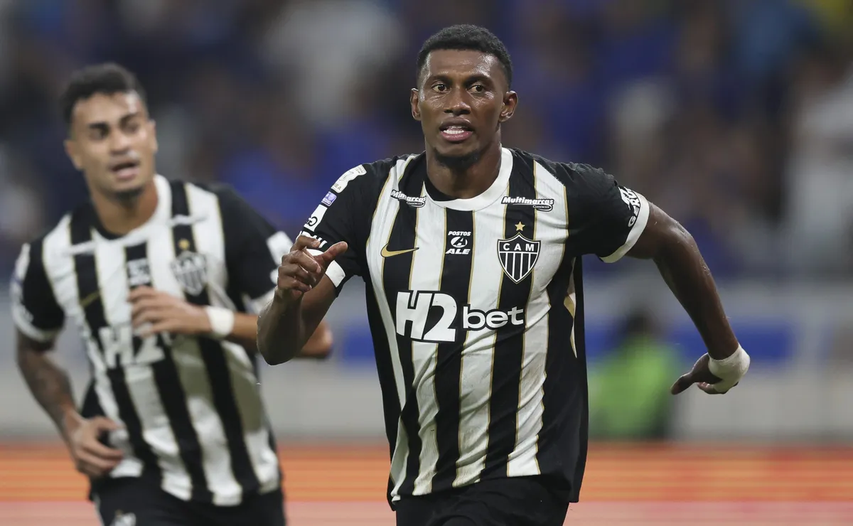 Atlético-MG goleia o Cruzeiro e domina clássico do início ao fim pelo Campeonato Brasileiro