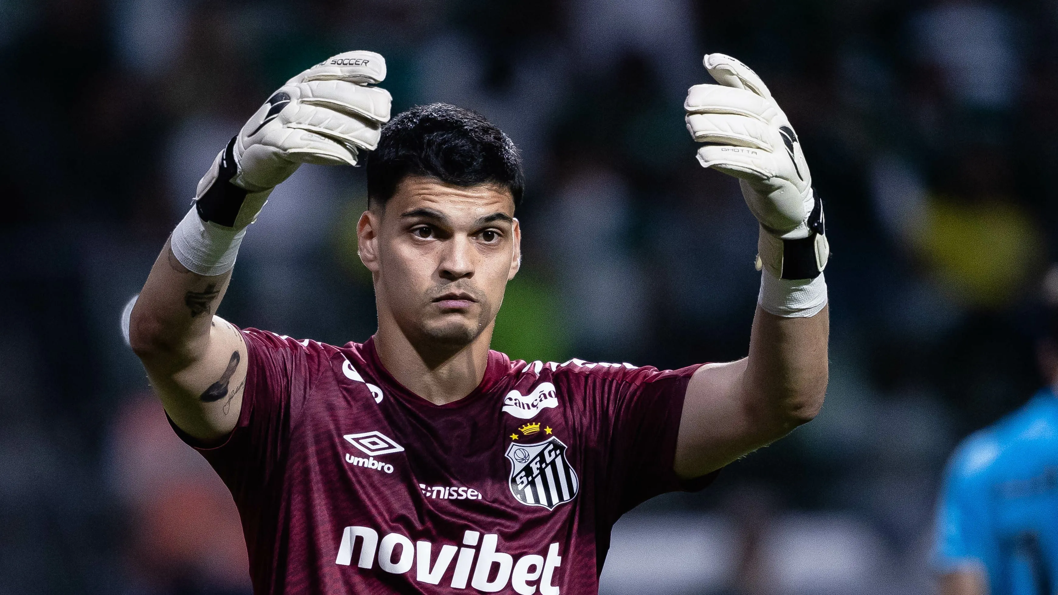 Brazão critica a arbitragem após empate com o Palmeiras.