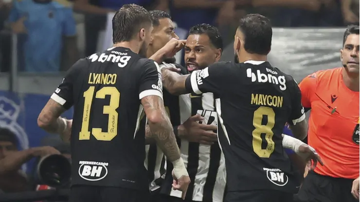 Lodi e Lyanco discutiram no jogo.