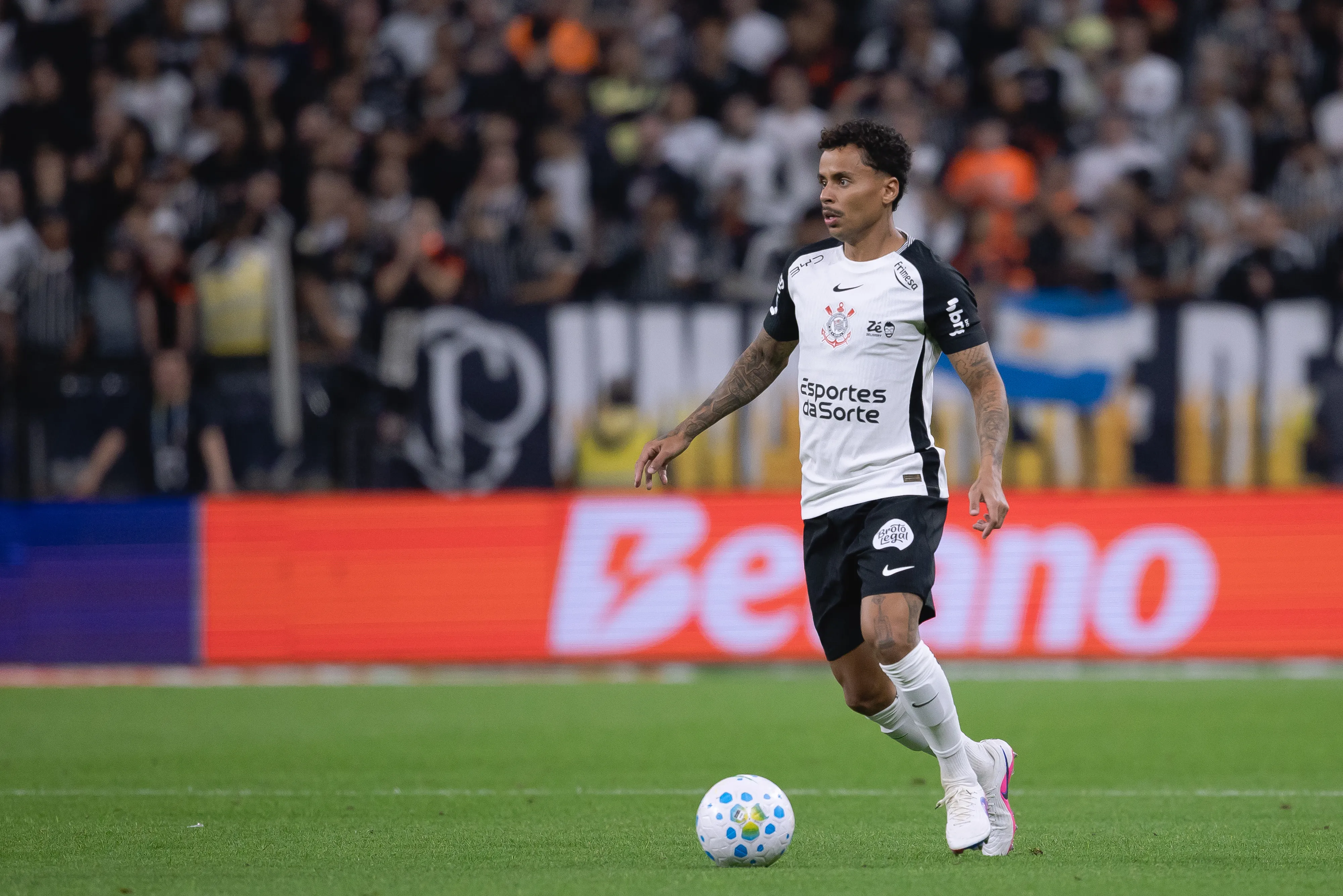 SP – SAO PAULO – 11/03/2026 – BRASILEIRO A 2026, CORINTHIANS X CORITIBA – Allan jogador do Corinthians durante partida contra o Coritiba no estadio Arena Corinthians pelo campeonato Brasileiro A 2026. Foto: Ettore Chiereguini/AGIF