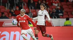 Aguirre e Canobbio em disputa de bola no ano passado