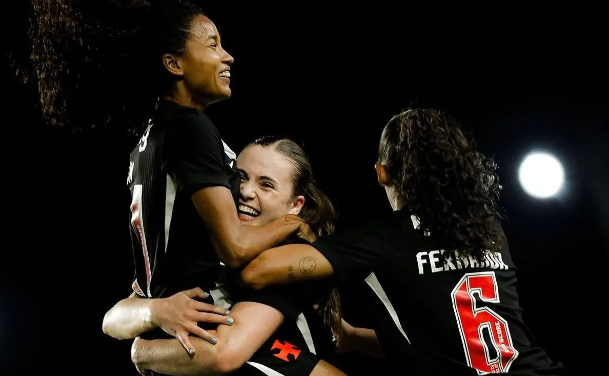 Atropelo na Colina: Vasco faz 8 a 0 no Itacoatiara e dispara na liderança do Brasileiro A2