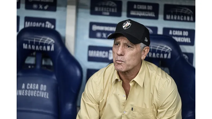 Renato Gaúcho durante o clássico