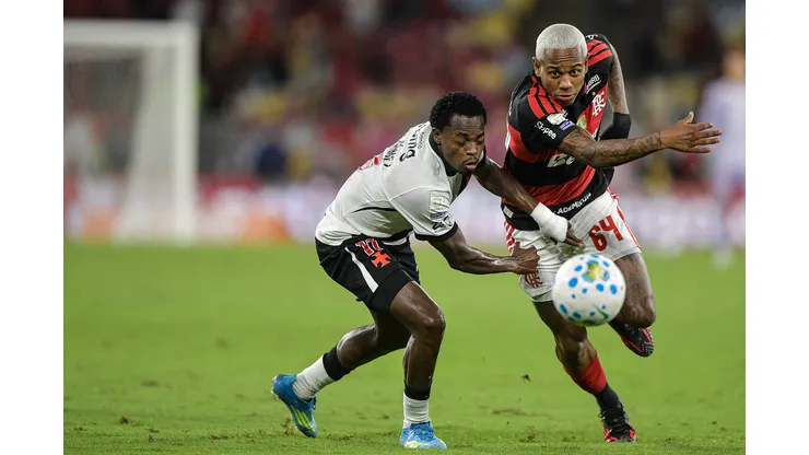 Wallace Yan entrou no 2° tempo do clássico. Foto: Thiago Ribeiro/AGIF