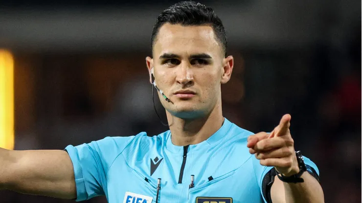 Árbitro Matheus Candançan foi alvo de críticas.