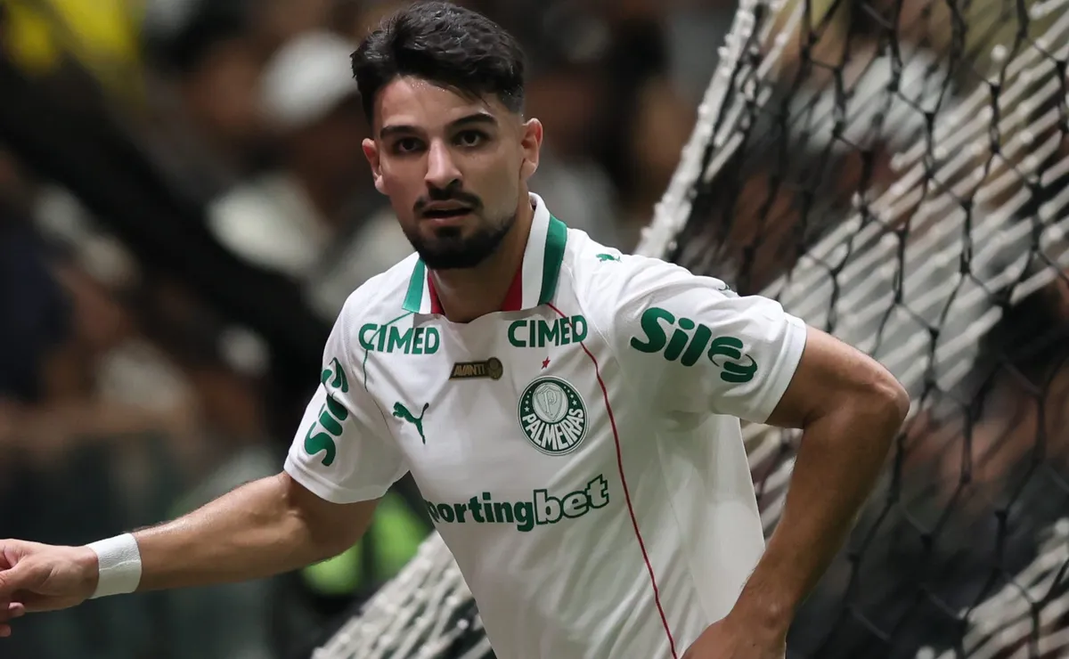 Atlético de Madrid acelera proposta de R$ 232 milhões por Flaco López