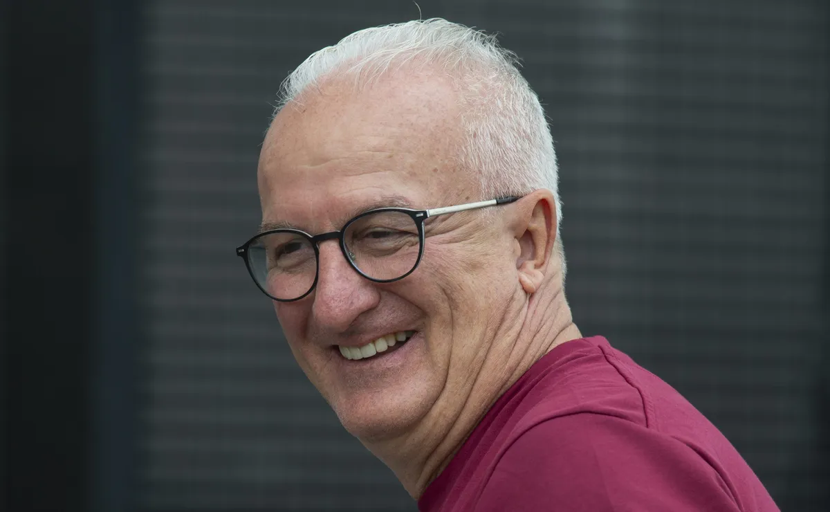 Livre no mercado, Dorival Júnior recebe sondagens de times mexicanos e do Catar