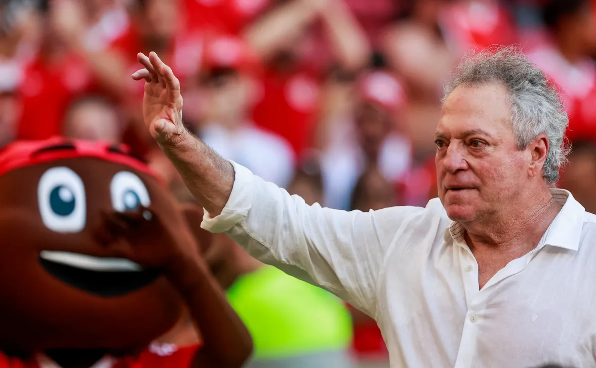 Abel Braga confirma presença de Paulo Pezzolano em Brasil de Pelotas x Internacional pela Recopa Gaúcha