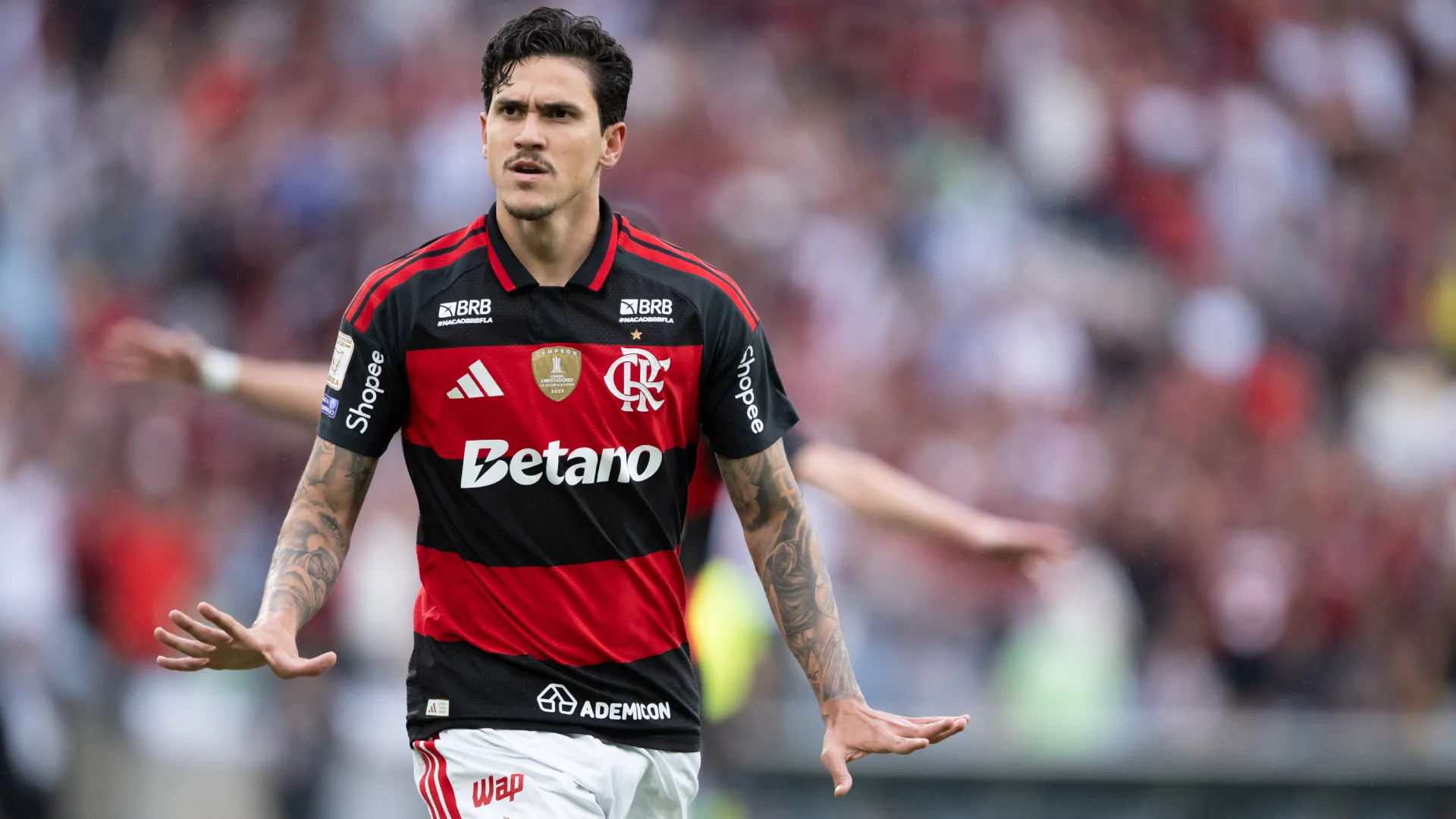Pedro em ação pelo Flamengo – Foto: Jorge Rodrigues/AGIF