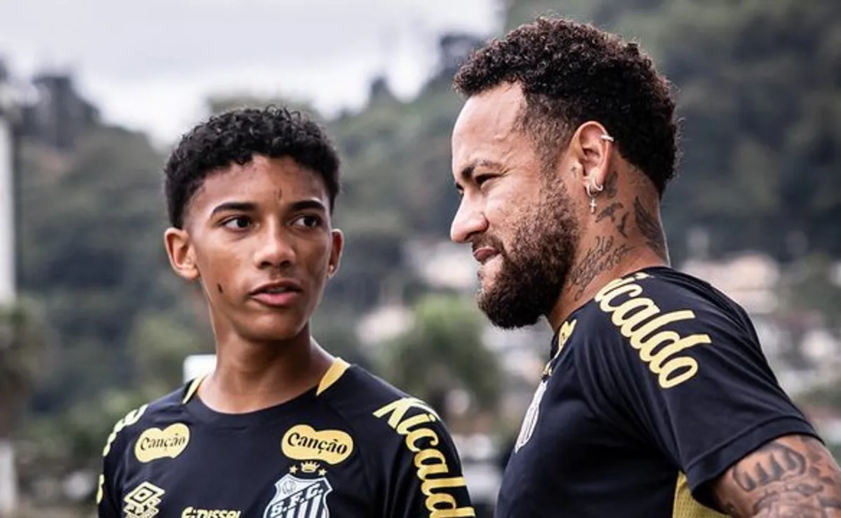 Müller minimiza polêmica envolvendo Neymar e Robinho Jr: “Isso é uma coisa normal”