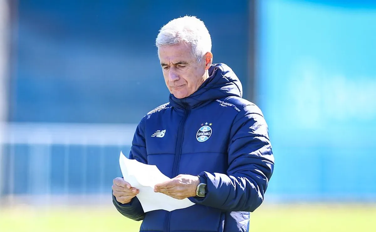Grêmio terá mudança tática de última hora após decisão de Luís Castro