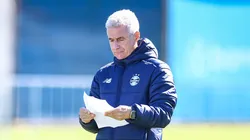 Luis Castro prepara mudanças - FOTO: LUCAS UEBEL/GREMIO FBPA