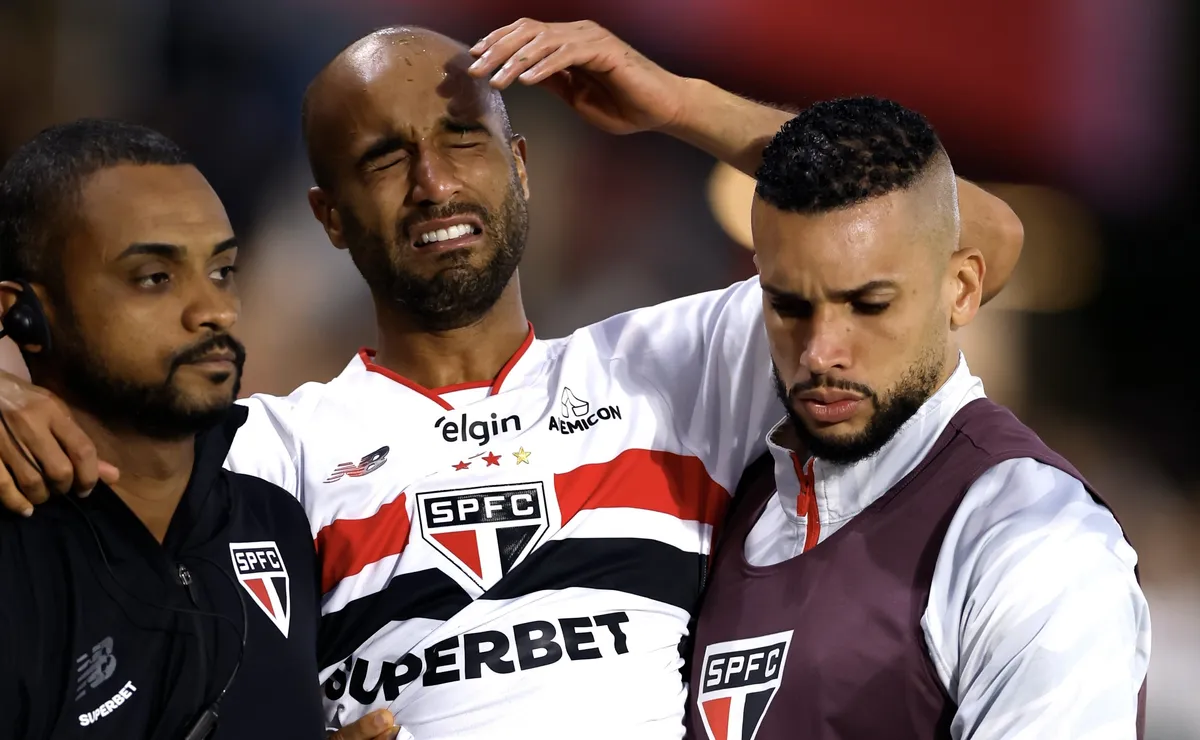 Aposentadoria de Lucas Moura após lesão grave no São Paulo é mentira e causa incômodo nos bastidores