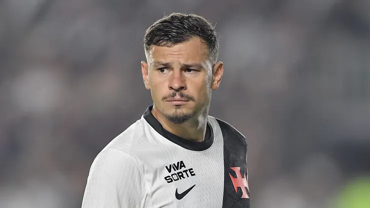 Hugo Moura jogador do Vasco durante partida contra o Palmeiras no estadio Sao Januario pelo campeonato [COMPETICAO].