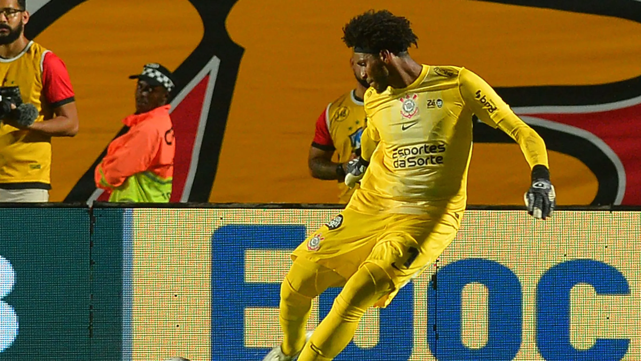 Hugo Souza no Corinthians. Foto: Walmir Cirne/AGIF