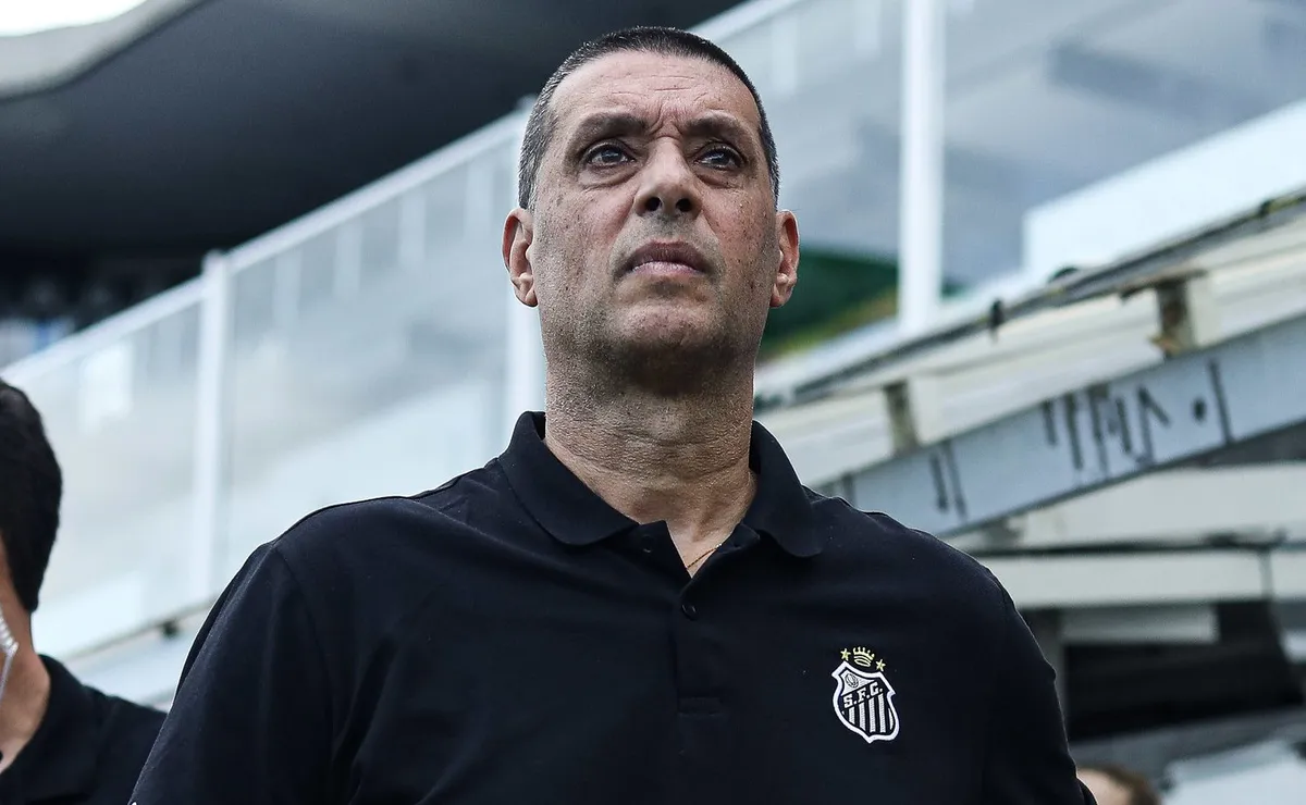 Marcelo Frigerio lamenta derrota do Santos para o Internacional, mas pede paciência: “Iniciando o trabalho”