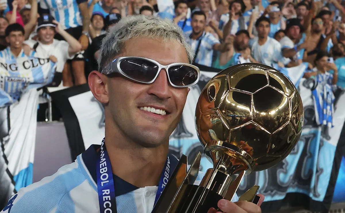 Grêmio descarta lista de dispensas e quer avançar pela contratação do lateral-direito Gastón Martirena