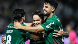 Khellven (ao centro) vem decepcionando a comissão técnica e Palmeiras avalia contratar LD na próxima janela