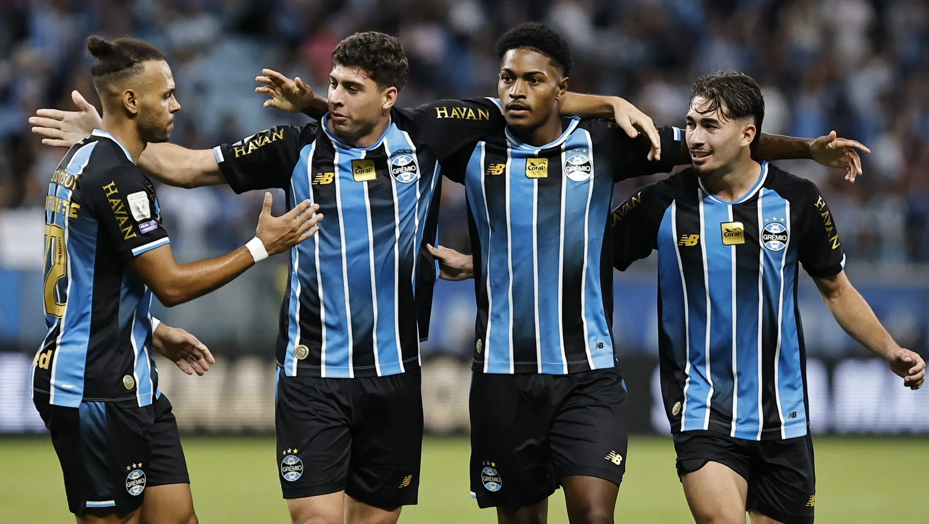 Nardoni jogador do Gremio comemora seu gol que foi anulado durante partida contra o Coritiba no estadio Arena do Gremio pelo campeonato Brasileiro A 2026. Foto: Roberto Vinicius/AGIF