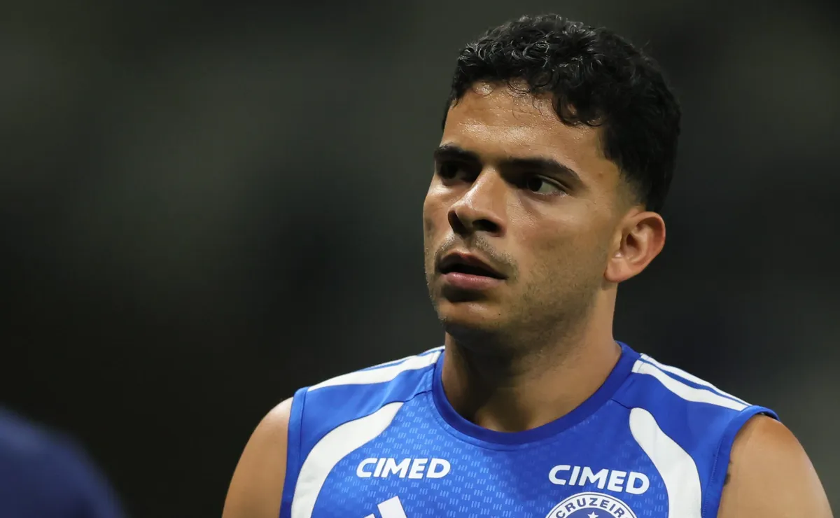 Artur Jorge corta Bruno Rodrigues, mas resgata Japa e Chico da Costa no Cruzeiro contra a Católica