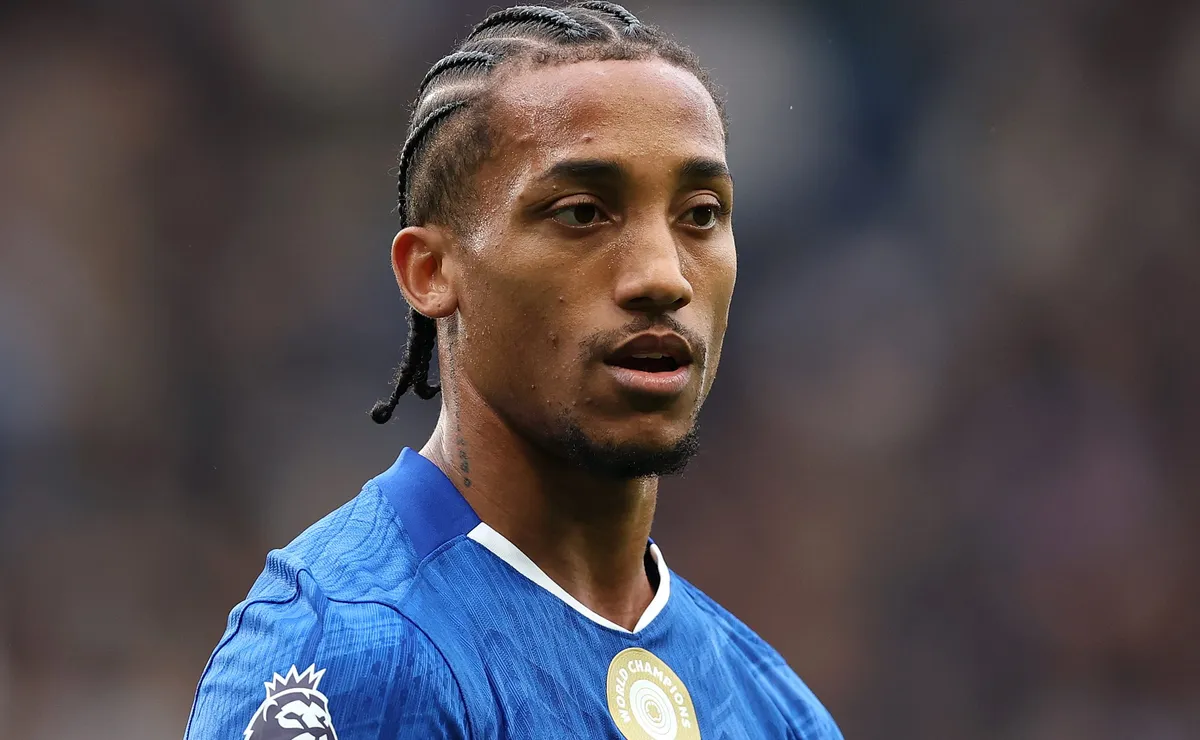 João Pedro faz golaço no Chelsea e aumenta chances na Seleção às vésperas da convocação de Ancelotti
