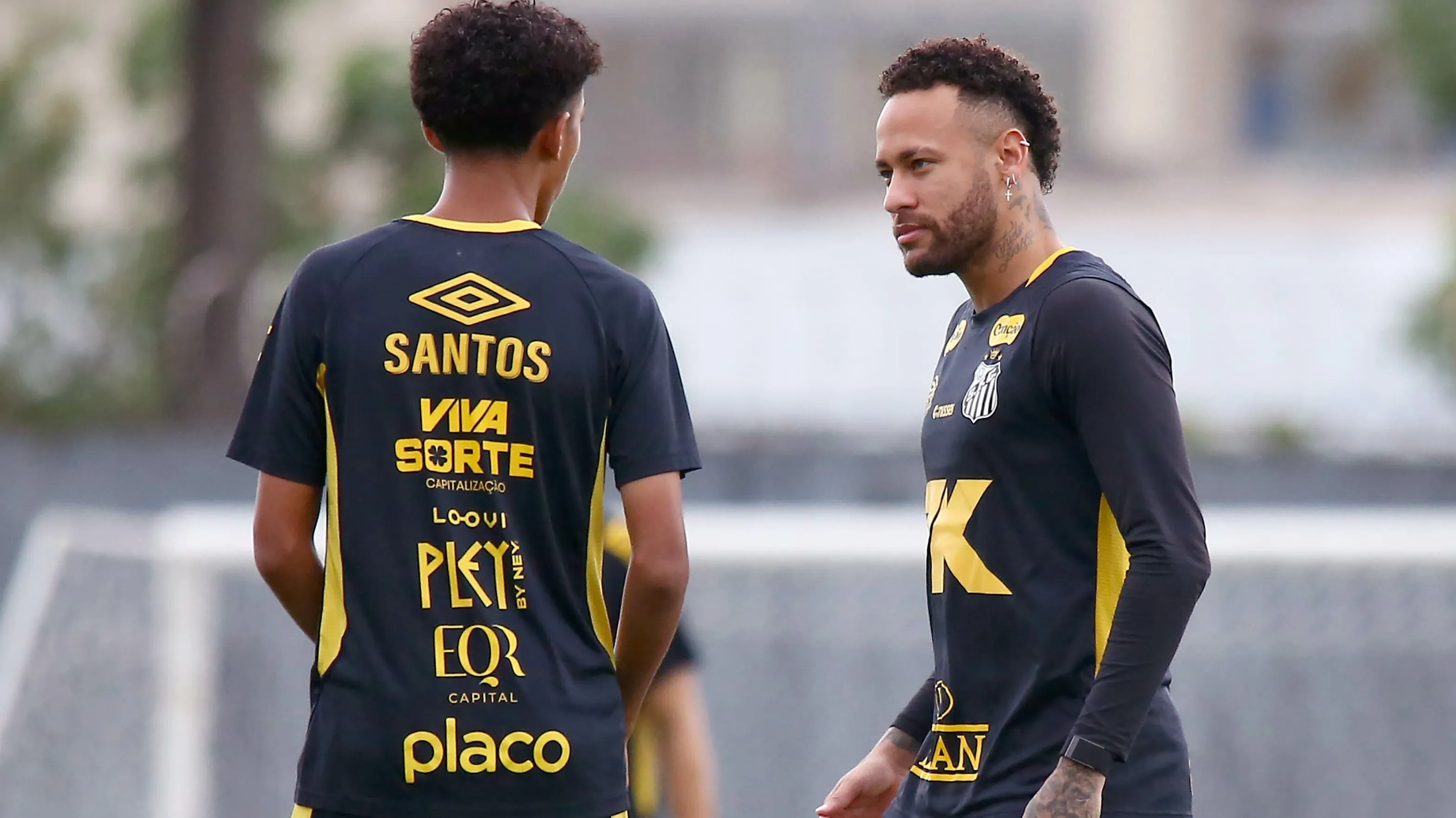 Robinho Jr. e Neymar. Foto: Mauricio De Souza/AGIF